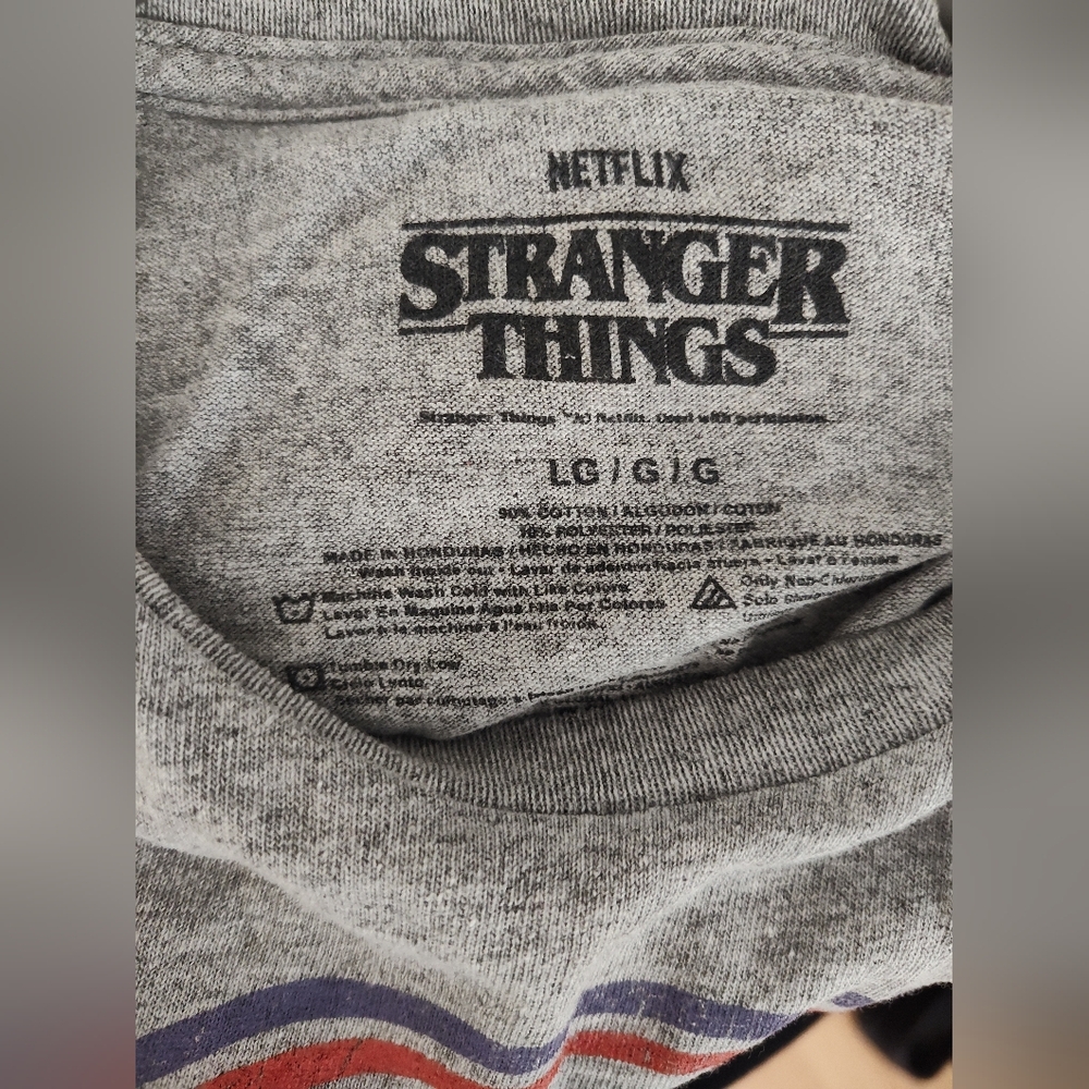 Netflix Stranger Things Tee - Picture 2 of 2
